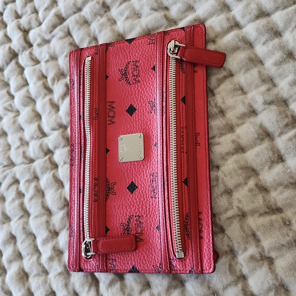 MCM pouchette